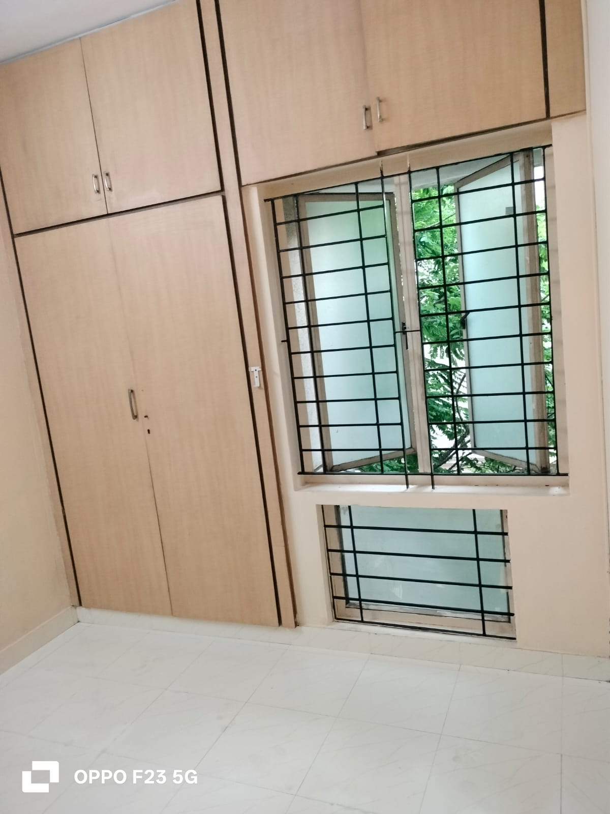 Interior - Image 8